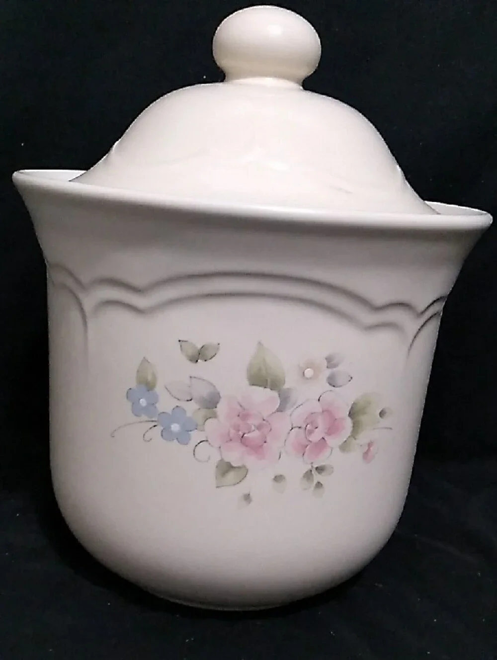 Vintage Pfaltzgraff Tea Rose Stoneware Canister (B9)